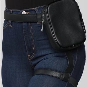Waist pouch with leg strap